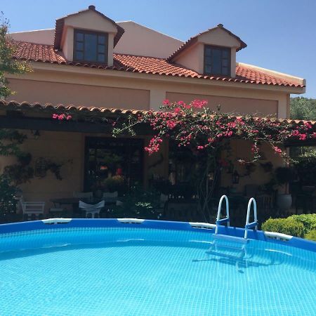 Rafina Great Feeling Villa Exterior photo