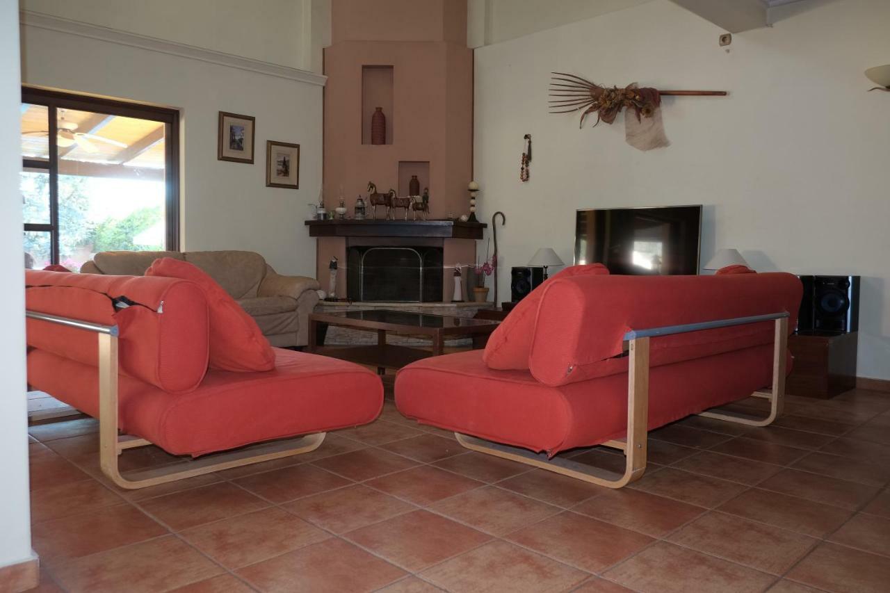 Rafina Great Feeling Villa Exterior photo